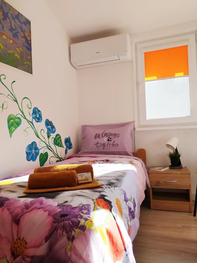Дом За Гости Осогово Apartment Kyustendil Bagian luar foto