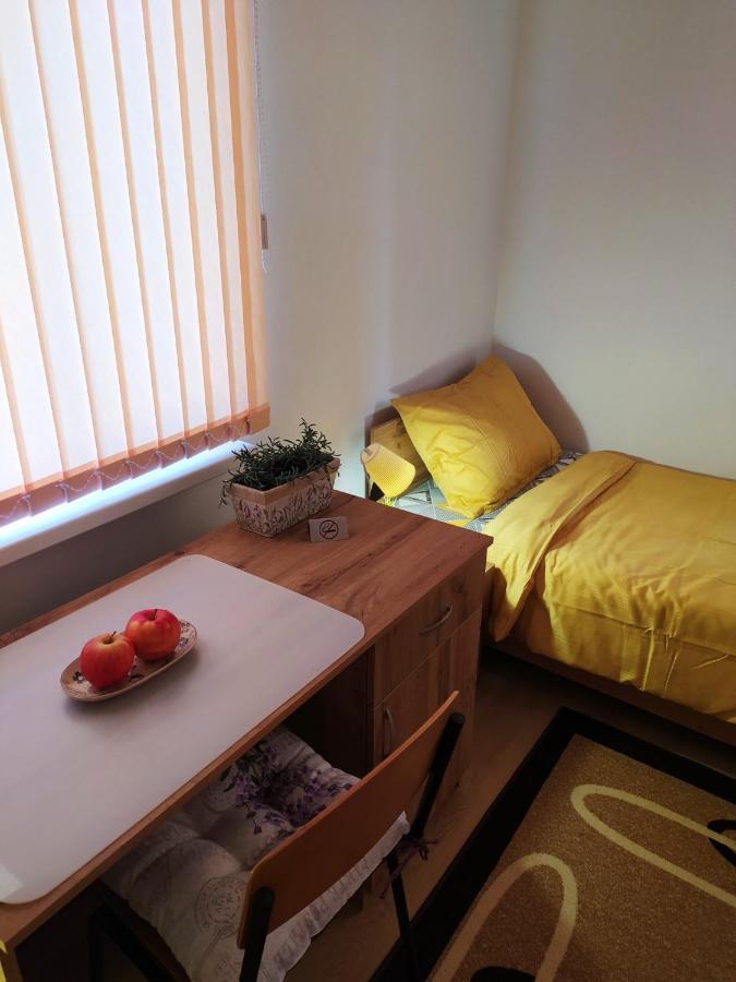 Дом За Гости Осогово Apartment Kyustendil Bagian luar foto