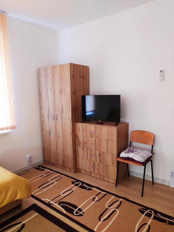 Дом За Гости Осогово Apartment Kyustendil Bagian luar foto