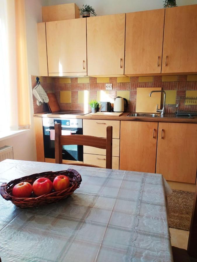 Дом За Гости Осогово Apartment Kyustendil Bagian luar foto