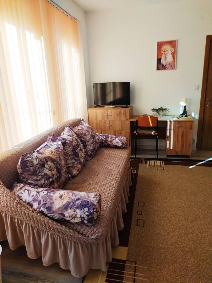 Дом За Гости Осогово Apartment Kyustendil Bagian luar foto