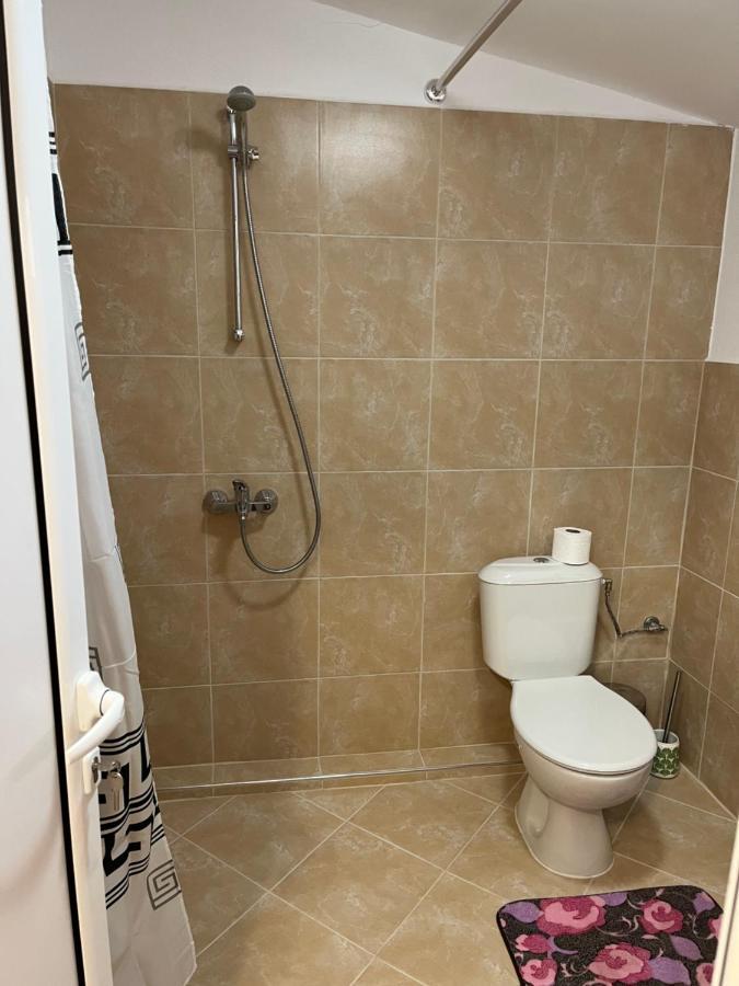 Дом За Гости Осогово Apartment Kyustendil Bagian luar foto