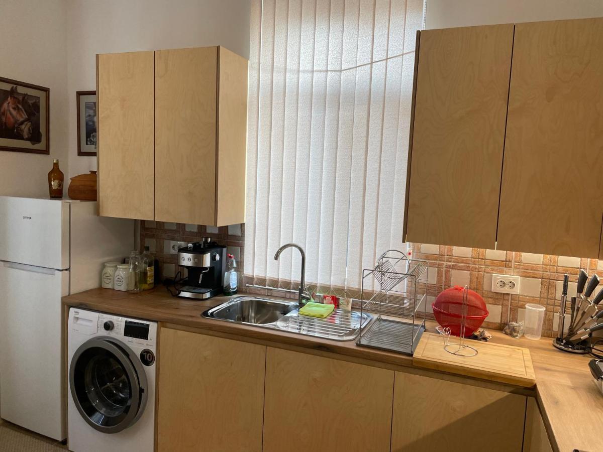 Дом За Гости Осогово Apartment Kyustendil Bagian luar foto